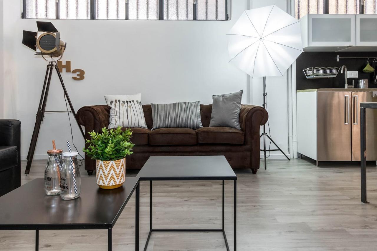 Joivy Exclusive Apt For 4 In Navigli Near Parks Mailand Exterior foto